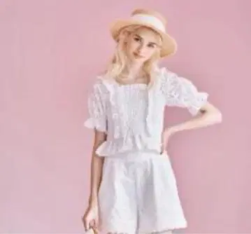 트리트 유어 셀프 가더 코튼 레이스 세트업