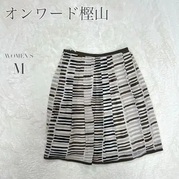 온워드 카시야마 플레어 스커트 안감 캐주얼 예쁨 랜덤 스트라이프