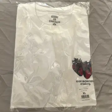 BUMP OF CHICKEN strawberry TEE