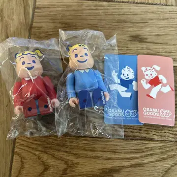베어브릭 50 OSAMU GOODS 양면 세트