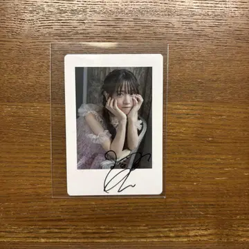 라이스 린의 친필 사인 체키 스타일 카드