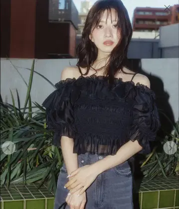 COCO DEAL 셔링 오프숄더 블라우스