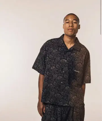 타이트부스 tightbooth RIPPLE PAISLEY ALOHA