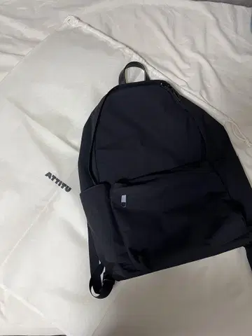ATTITU 블랙 백팩 (사이즈 Large)