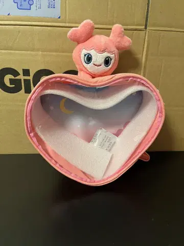 GiGO 한정판 TWICE LOVELYS 피코큐 보디백 모모