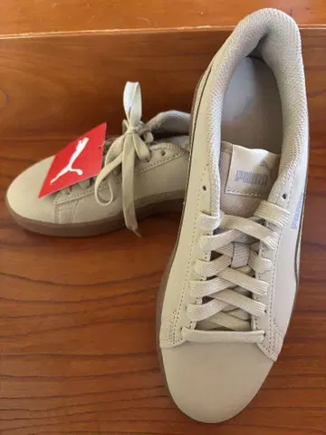 [초품격] PUMA 베이지 스니커즈 (여성용)