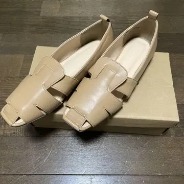 [미사용 새상품] 라루나 펌프스 스퀘어토 구르카 샌들 (M)