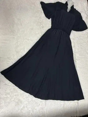 IENA 반팔 원피스 블랙