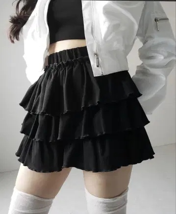 3단 프릴 컷소 미니 스커트 팬츠