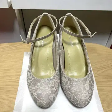 하이힐 5cm 자수 반짝이 화이트 베이지