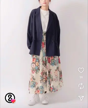 이번 시즌 로이스크레용 베어 부케 스커트