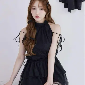 NICE CLAUP 아메슬리 백리본 미니 원피스 블랙 도트 무늬
