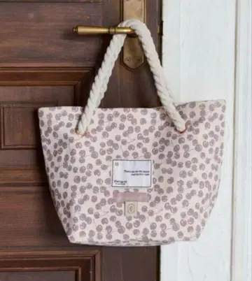 HLT Cherry Tote Bag herlipto 2025 새상품