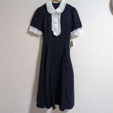 태그 부착 새 제품  네이비 프릴 칼라 반소매 원피스