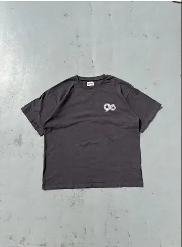 9090 Logo Tee M