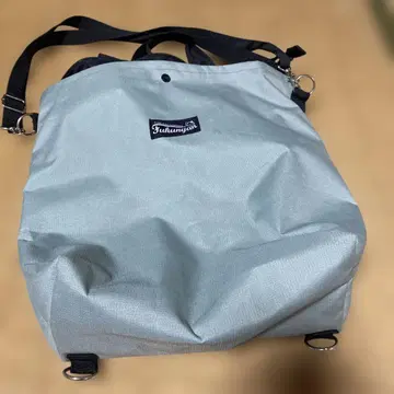 그레이 나일론 숄더백