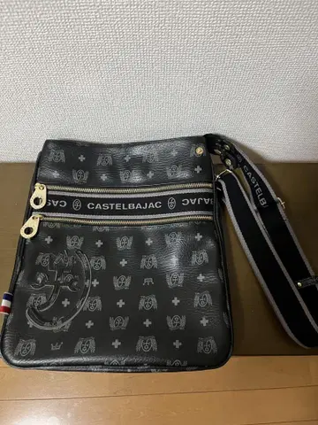 캐스텔바자크 숄더백