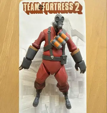 NECA 팀 포트리스 2 파이로