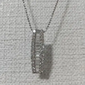 카시케이 바게트 컷 스톤 목걸이