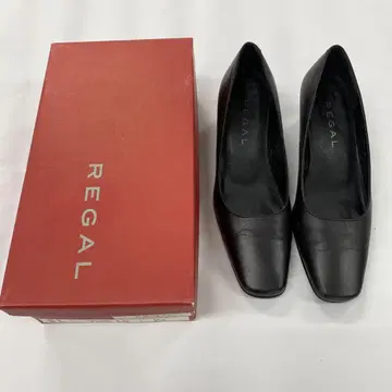 레갈 블랙 레더 펌프스 23cm