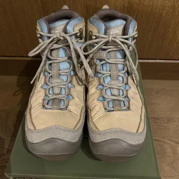 KEEN 트레킹 신발 23.5cm