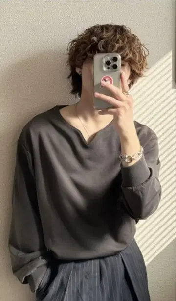 키넥 롱 티셔츠