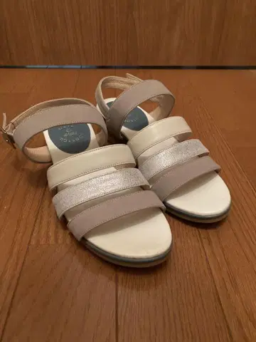 히미코 HIMIKO 화이트 베이지 실버 샌들 22.5cm 가죽