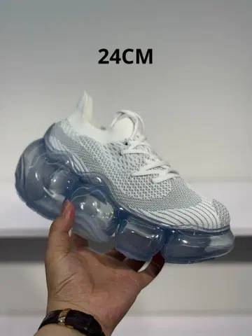 그라운드 스니커즈 두꺼운 밑창 여성용 24cm