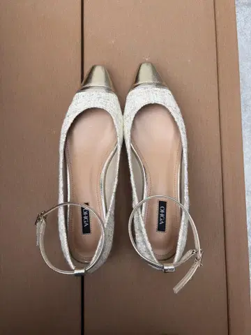 오가 펌프스 24.0cm 새것 같은 상태