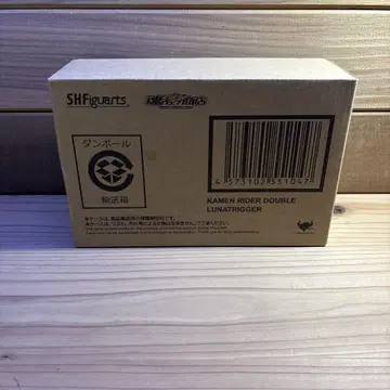 S.H.Figuarts (진골조각 공법) 가면라이더 W 루나 트리거