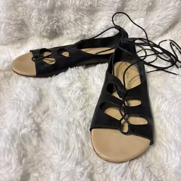 MOHI... 블랙 가죽 오픈토 플랫 샌들 사이즈 25cm 정도