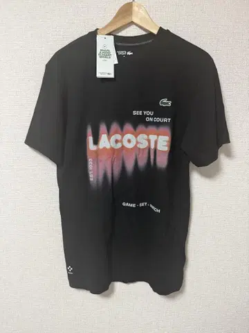 LACOSTE 그라데이션 프린트 티셔츠 블랙