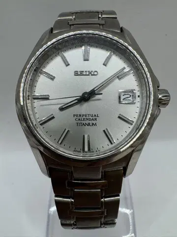 SEIKO 세이코 퍼페추얼 캘린더 티타늄 8F32-0400