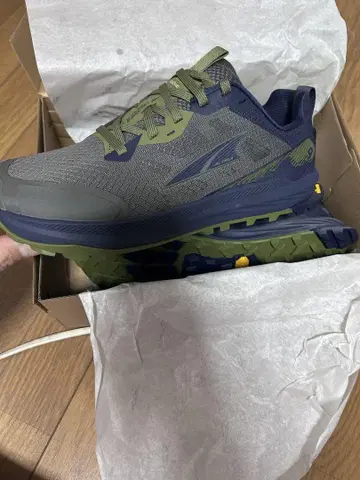 알트라 로 피크 LONE PEAK 9+ 더스티 올리브 8.5