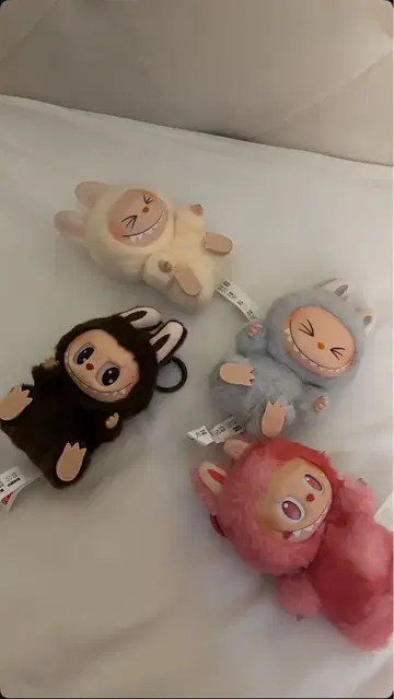 컬러풀한 캐릭터 봉제 인형 4개 세트