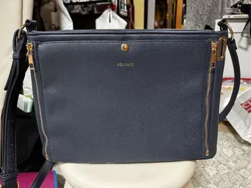 리아레아 크루아 회전식 숄더백