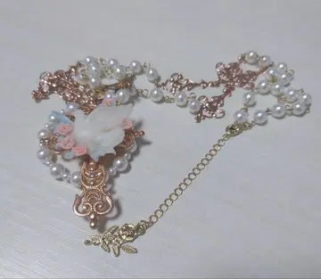 수제 목걸이