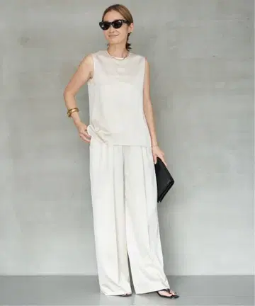 새상품 Deuxieme Classe 완판템 Minimal Satin 팬츠