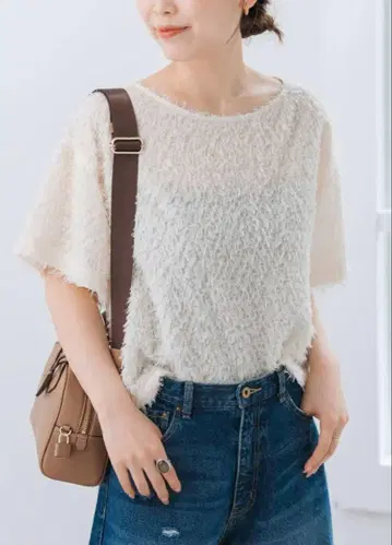 spick&span 페더 T 블라우스