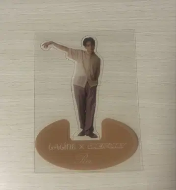 ONE N' ONLY 라라인 클리어 스탠드 REI