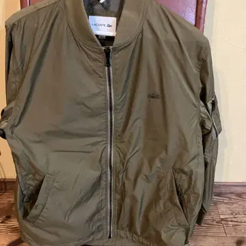 LACOSTE 올리브 그린 나일론 자켓