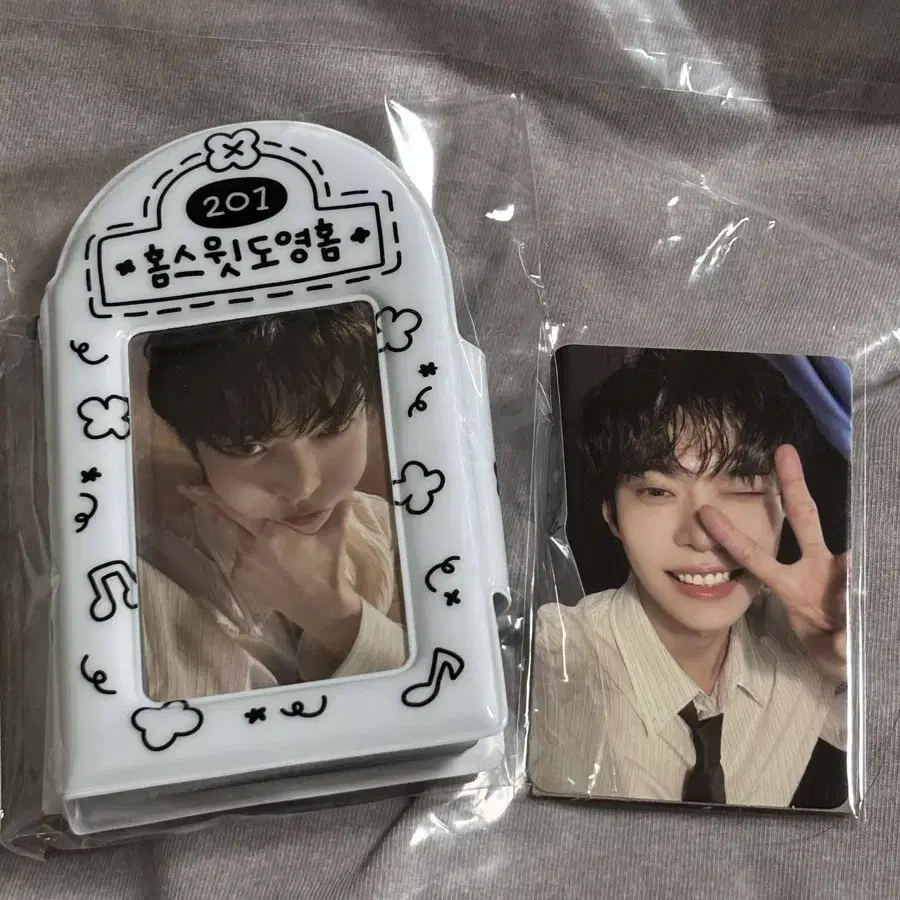 doyoung ドヨン Doors クローバークッション doyoung ドヨン Doors クローバークッション NCT_OFFICIAL_JP on X: