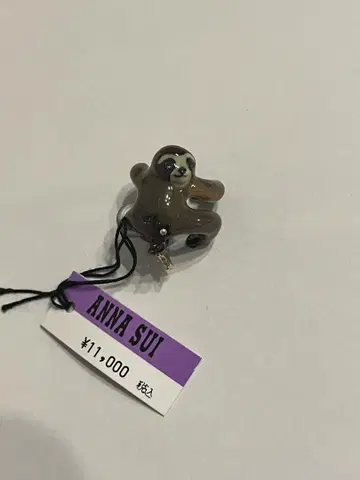ANNA SUI 나무늘보 이어커프