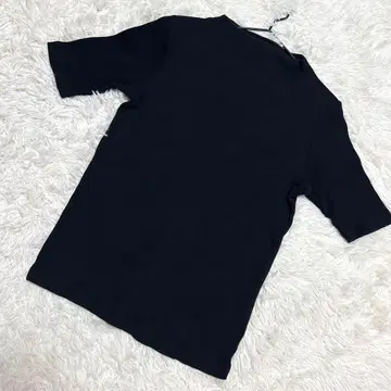 유니클로 리브 톱스 풀오버 5부 소매 보틀넥 블랙 (L)