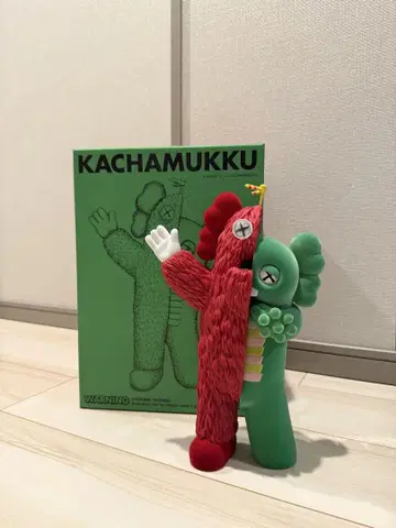 KAWS 카차무쿠 피규어