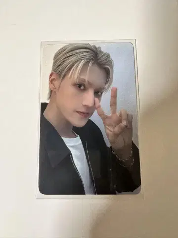 [ ATEEZ ] 우영 everline 특전 트레카