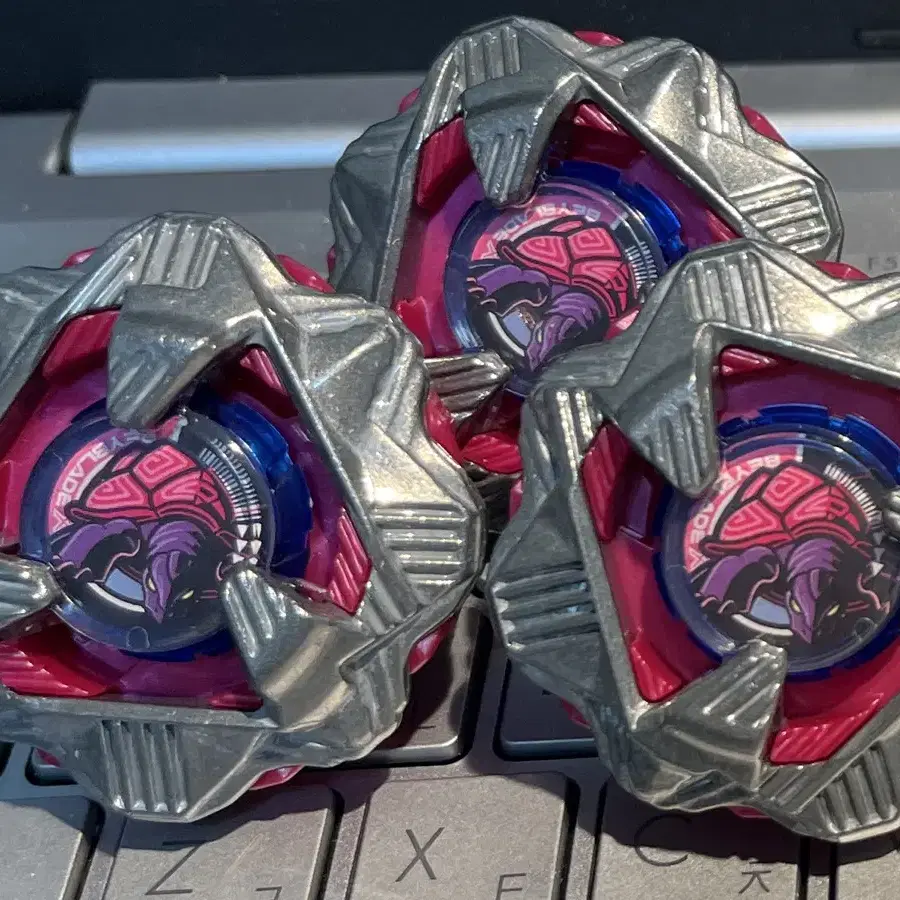 BeybladeX CX-08 Random Booster Vol.7 Black Shell (Turtle