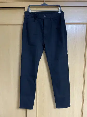 UNIQLO EZY 청바지 블랙
