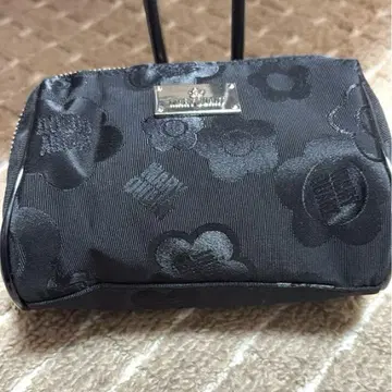 마리 콰 MARY QUANT 오벌 포치