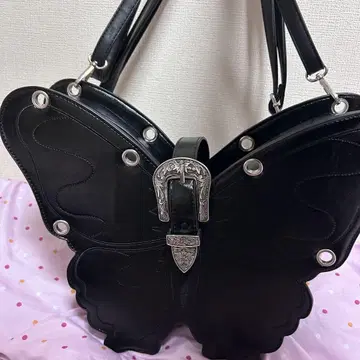 나비 모양 가죽 백 블랙